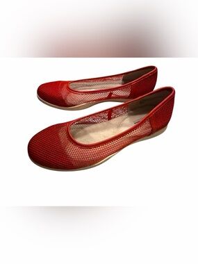 Cliffs by White Mountain Red Mesh Ballet Flats Comfort Walking Shoes 7M